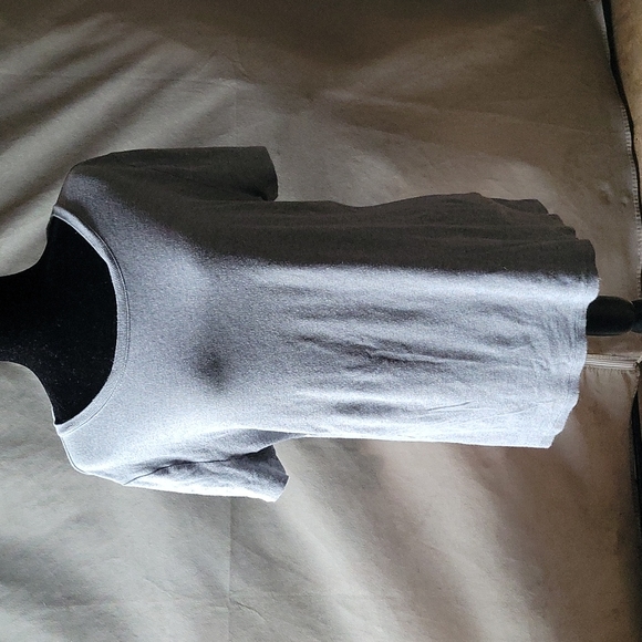 Time and Tru XL gray t-shirt - Picture 2 of 6